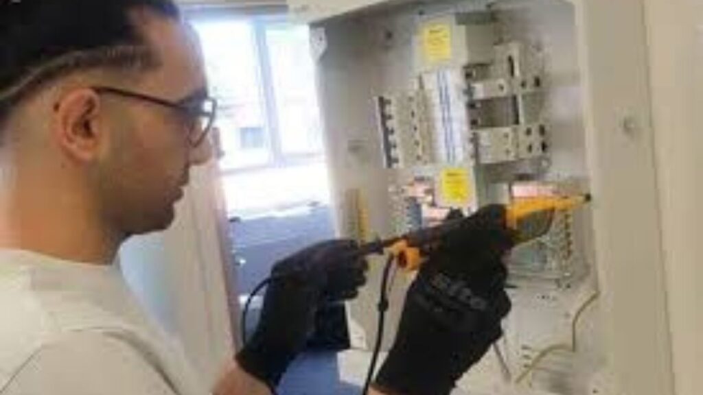 Electrical NVQ Level 3 in Stafford: your practical route with Elec Training